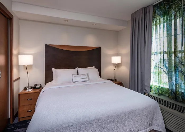 Fairfield Inn And Suites By Marriott New Bedford