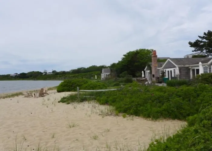 Sesachacha Cottage In Nantucket